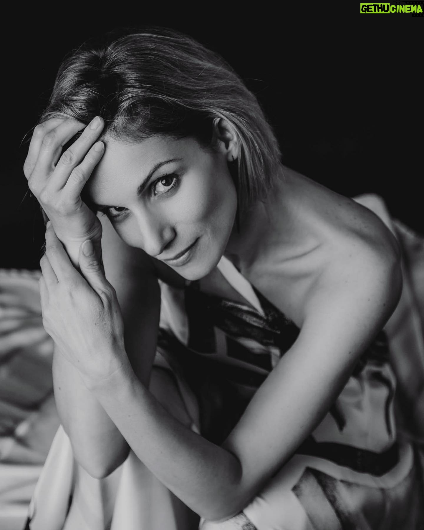 Zuzana Kanócz - 1.2K Likes - 🦢. @michaela_photo_original📷@zuraba_studio_de_creation 👗