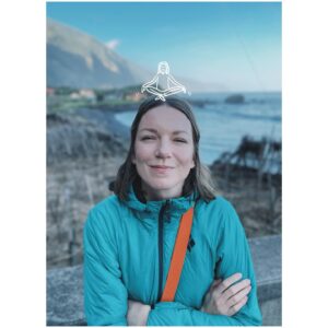 Zuzana Smatanová Instagram - Madeira, krátky výlet za slnkom. Na pár dní sa stratiť v horách, dýchať vlhký vzduch z oceánu a dať si čerstvo vylovenú pražmu… ⛰️🐚🏝️🐟 Som späť doma, povinnosti volajú, novinky čoskorooo 😉 z
.
#madeira #vylet #trip #zuzanasmatanova #spatdoma #novinky #coskoro