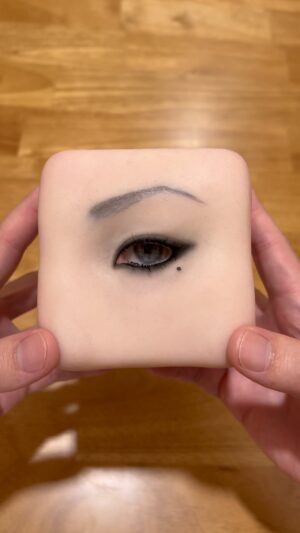 doooo Instagram - Tomie's Blinking Eye Dice