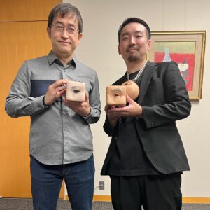 doooo Instagram - 🤝 Junji Ito & Tomie

"Tomie's Human Flesh Items" will be released on December 26 at DAIKANYAMA TSUTAYA BOOKS.
And Junji Ito Maniac: Japanese Tales of the Macabre will debut on Netflix in January 19, 2023!!

富江の人肉アイテム作りました
🤝 伊藤潤二先生 & 富江
