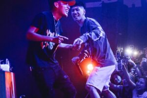 eyden Instagram - Yellow cheddar tour final🧀🧀

Big love 4 @clubharlem and y’all