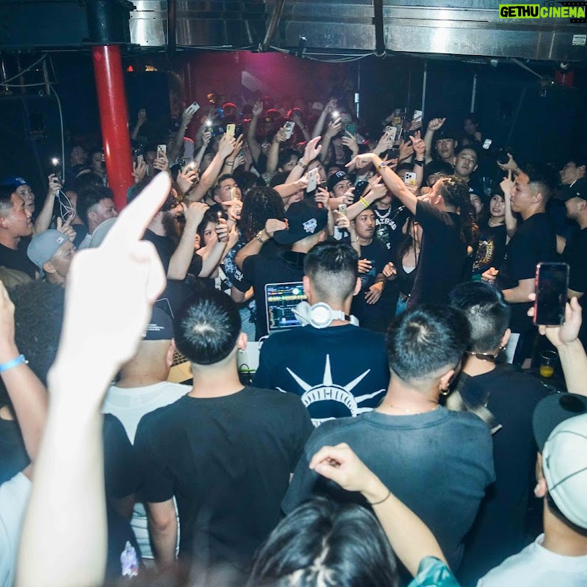 eyden - 5.3K Likes - 7/1 98’s UP
at @clubharlem BX Cafe
📸 by @ryusei_750
