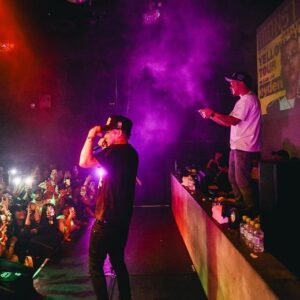 eyden Instagram - Yellow cheddar tour final🧀🧀

Big love 4 @clubharlem and y’all