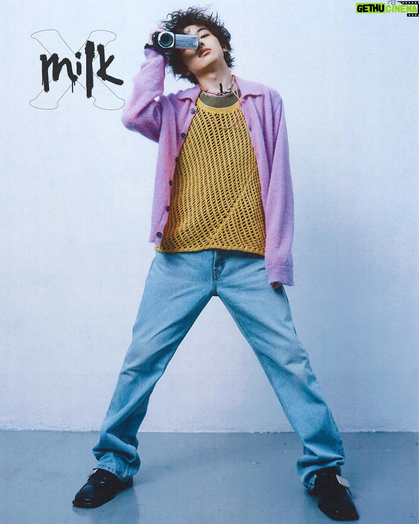 imase - 15.7K Likes - @milkxhk
Photography > @hungmc
Hair&Makeup > @mukai_daisuke
Styling > @roeeeeyy @yoooooyay
Wardrobe > @farfetch @kenzo @izumi.studio_