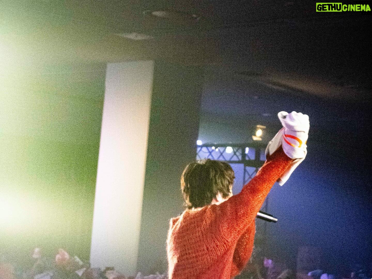 imase - 16K Likes - RADIO CRAZY 2023ありがとうございましたぁ〜!!!
今年は沢山大阪でライブが出来たなぁ〜!嬉しい!
来年は超レベルアップして戻ってきます!🔥2024年もよろしくねぇ〜!
2.3枚目は撮ってるのを撮られてる写真📸boboさんの顔のボキャブラが凄い
photo by @yuhashimoto_713