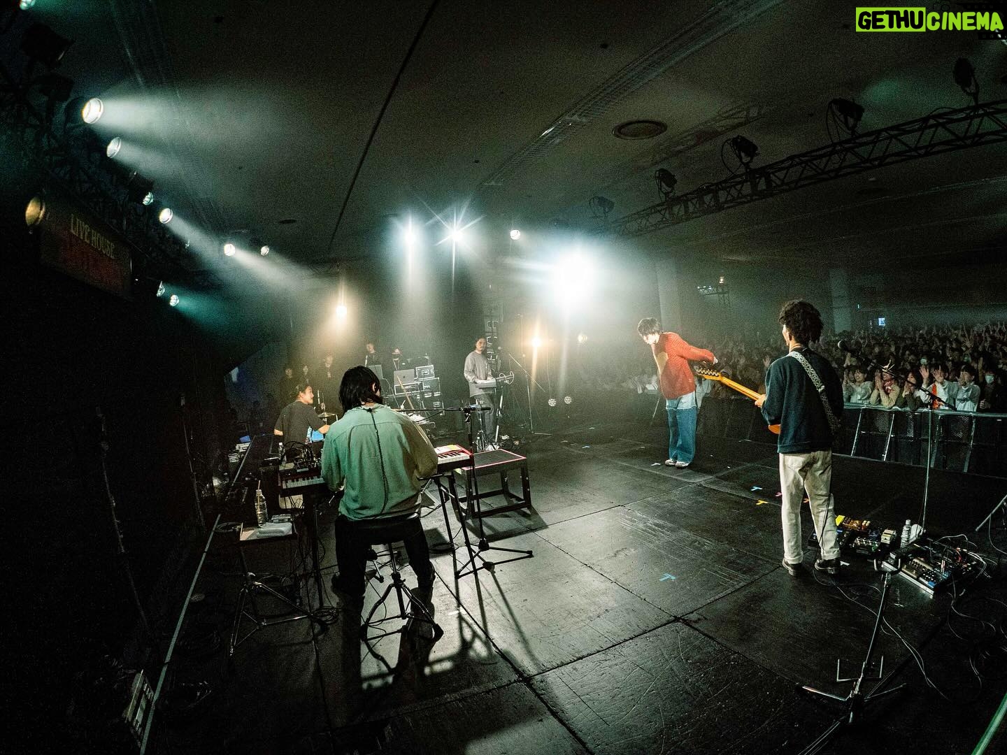 imase - 16K Likes - RADIO CRAZY 2023ありがとうございましたぁ〜!!!
今年は沢山大阪でライブが出来たなぁ〜!嬉しい!
来年は超レベルアップして戻ってきます!🔥2024年もよろしくねぇ〜!
2.3枚目は撮ってるのを撮られてる写真📸boboさんの顔のボキャブラが凄い
photo by @yuhashimoto_713
