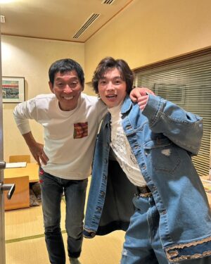 imase Instagram - 「踊る！さんま御殿!!」ご覧いただきありがとうございました🫣🐟

緊張したあ〜〜〜！皆さん優しくてたくさん助けていただきました🙇🏻

そしてなんと！収録後にさんまさんとお写真を撮らせていただきました！！！嬉しい✌️！ありがとうございました！！！

#さんま御殿 
#imase #冷や汁 #ちゅこん
