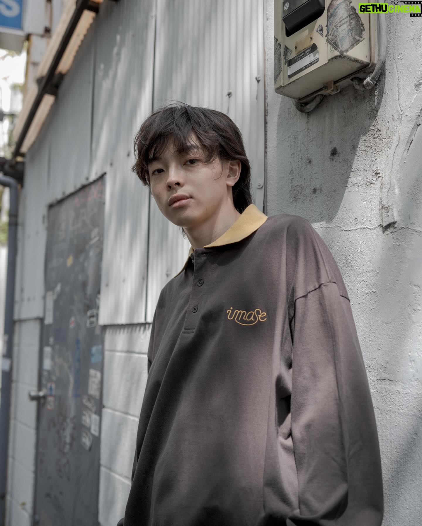 imase - 14.9K Likes - 本日もグッズ写真を公開っ!!✌️
imase LOGO LONG POLO T-Shirts /BROWNISH-GRAY
imase LOGO LONG POLO T-Shirts / DUSTY PINK
TOUR STICKER "Shiki"
imase "I say bye" ACRYLIC KEY RING
春らしいくすみカラーのポロシャツ🌸
アクキーは「I say bye」MVのデフォルメimaseがかわちい!全種集めてほしいです!😍
恒例のツアーステッカーはライブのお土産に是非!🫶
ぜひ4/21(日)ツアーファイナル岐阜公演でお買い求めくださいっ!🎸
photo by @nakamuran0901
#imase_Shiki