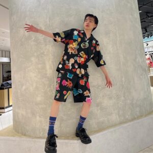 imase Instagram - 今年でブランド創立30周年を迎えるマルニのポップアップに行ってきた！✌️

“FLOWER GARDEN”がテーマで花柄のアイテムや手刺繍のアイテムがかわちい！🌸🌻

伊勢丹新宿店 本館1階 ザ・ステージにて開催中ですので是非チェックしてください！

#MARNI