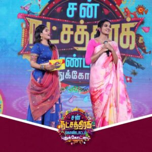 indhu chowdhary Instagram - Meena and Ram were all smiles 😁❤️

Stills from SUN NATCHATHIRA KONDATTAM - PUDUKKOTTAI.

#SunTV #SunNatchathiraKondattam #SNKPudukkottai #MeenaOnSunTV #SunDigital