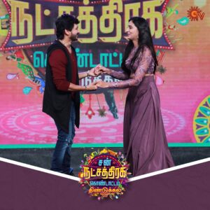 indhu chowdhary Instagram - Ram-Meena danced their way into our hearts 😍

Stills from SUN NATCHATHIRA KONDATTAM - DINDIGUL.

#SunTV #SunNatchathiraKondattam #SNKDindigul #MeenaOnSunTV #SunDigital