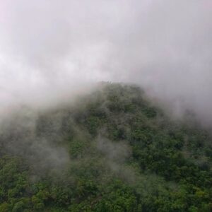 nithya gowda Instagram - Love towards nature forever ♾️!
#nithyagowda✨ #mallallifalls #coorg