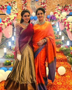 nithya gowda Instagram - Some cute pictures with @am_durga_devi 🧿🔥