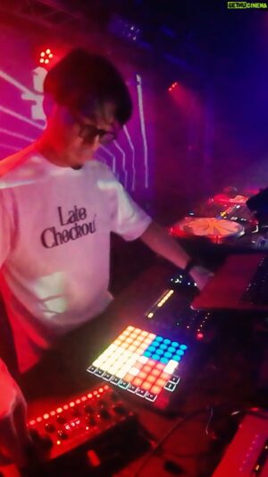 tofubeats Instagram - 本日のSOMEBODY TORE MY P