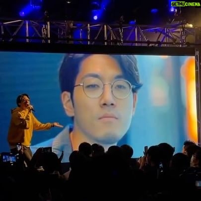 tofubeats - 3.1K Likes - DOUBLE:ありがとうございました!
透過ディスプレイとhuez @huez_official さんのVJでAI tofubeatsと共演したりかなり不思議な演出していただきました。
29日まで配信チケットもあるようです。是非どうぞ。
https://live.au.com/alpha-u/live/356/