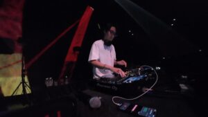 tofubeats Instagram - VIBRATION feat. @y0kotetsu TB DJ MIX