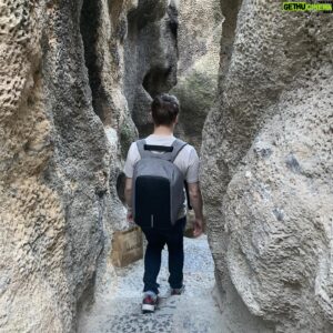 Игорь Линк Instagram - Спускаюсь в подвал к твоей мамаше...
