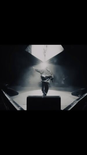 6LACK Instagram - tour finished.

excited to rest, excited to get back in the studio, and don’t worry, i’m not going anywhere too far, for too long. 

blessed to have the best fans & the best road crew in the world. from 2016 to now, we made, and will always make magic with what we have. 

more otw

thank you