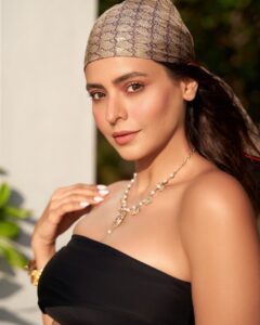 Actress Aamna Sharif HD Instagram Photos and Wallpapers August 2024