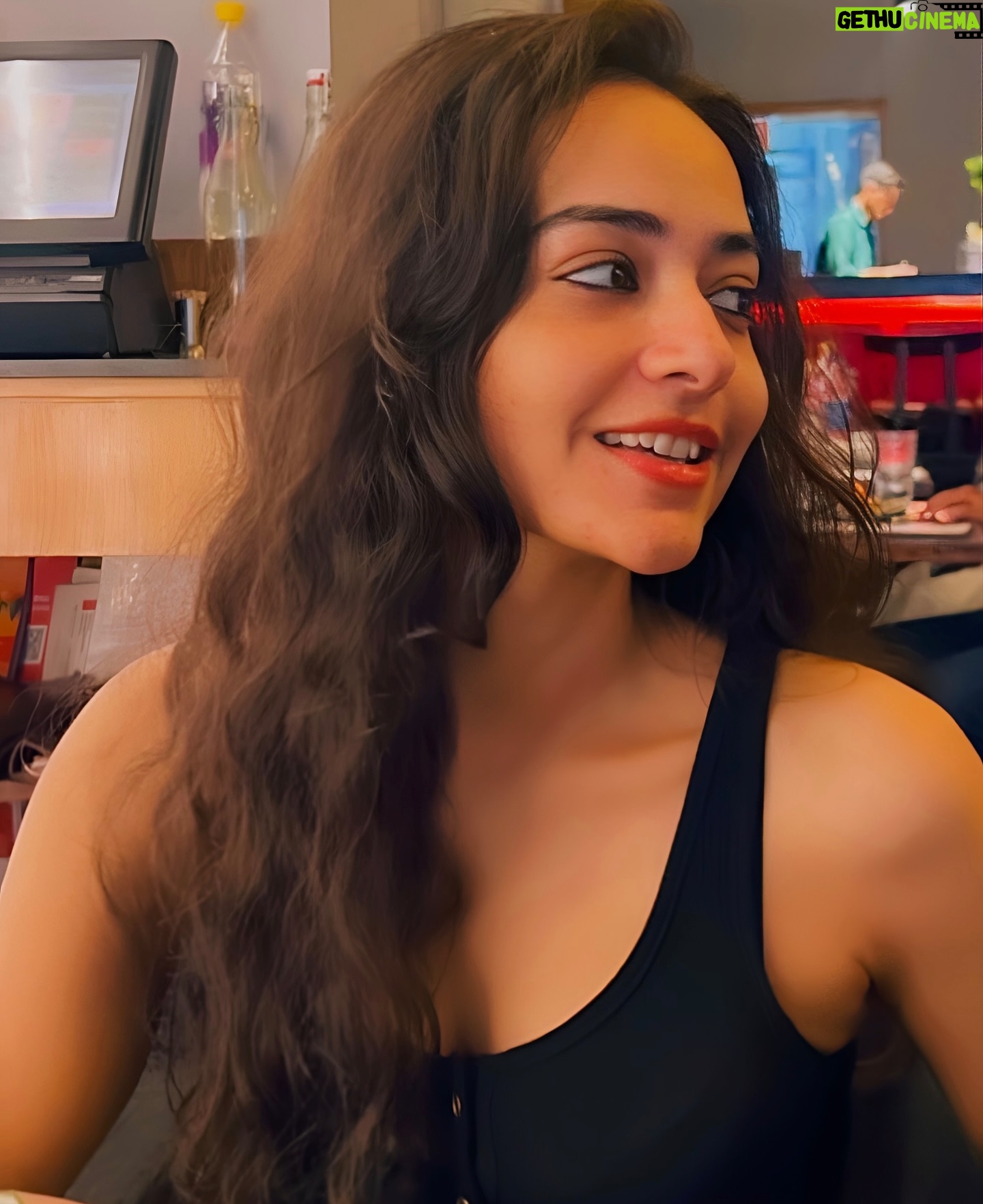 Aanchal Goswami - 2.1K Likes - 💓