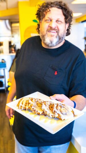 Aaron May Instagram - @chefaaronmay’s cinnamon roll French toast has been permanently added to the menu! 🤩🙌 Who’s excited?!