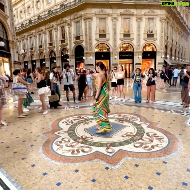 Aastha Gill - 37.8K Likes - 📍Milano, Italy Dump! 🇮🇹 Visited Italy’s oldest active shopping mall. Legend has it that if you spin around with your heel on the bull’s mosaic- it brings good fortune 🔮 😋🤗
Last image is me after a good gelato! 🍦