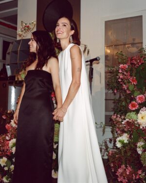 Abbi Jacobson Instagram - Abbi Jacobson and Jodi Balfour tied the knot in The Row—right off the rack. That was just the beginning of an absolutely unforgettable and deliciously unscripted night.

The actors met (virtually) in 2020, when each was peeking over her own precipice. Jacobson was riding out Covid alone, and Balfour was untethered by the loss of a sibling and the end of a long-term relationship. “When we first started texting, I asked Jo what about pre-Covid life she missed most,” Jacobson recalls. Balfour answered immediately: Sweaty shoulders. “After so much distance, we wanted the wedding to feel like that first sweaty shoulder moment—total togetherness,” Balfour concludes. “I think we did that.” Three years after that first date, they threw a wedding ceremony at @publicrecordsnyc. The evening, which brought together a cadre of creative talents—floral designer @ranaflora, chef @emmaleighmacdonald, photographer @luuuuush, and designer @sophieloujacobsen, among others—was an ode to the couple’s dedication to real, unscripted togetherness. Very unscripted, in fact—when torrential rains turned a thoughtfully choreographed evening on its head, these many women adapted by calling in favors, reevaluating plans, and embracing the chaos.

Link in bio to look into the couple’s raucous night of revelry. 

Photography by @luuuuush
Words by @maraveitch