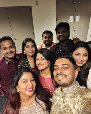 Abhay Jodhpurkar Instagram - Grateful! 💙💜✨
.
.
.
.
.
.
.
.
@ajayatulofficial @atul.ajayatul
@scarecrowtalent @dcatalent @parashareentertainments