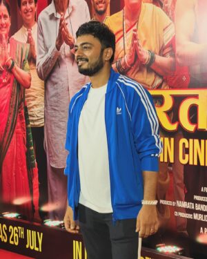Abhay Jodhpurkar Instagram - About last night! 🩵💛✨

At the premiere of #GharatGanpati 💜💙✨

Kudos to the entire cast and crew for creating this beautiful labour of love that oozes out of family values and addresses  some giant issues with ease! Congratulations @navjyot_bandiwadekar for this beautiful film! 

Big congratulations @sanket.sane it’s a beautiful start to your own legacy! And I am extremely happy to be a part of your music!  Loved the score too! Here’s to many more! ♥️🥂

From shooting music videos to random chill sessions, we have come a long way @dp_shellysharma and I am so proud of you! We finally have a project together that’s OUT and cheers to that! 😅🥂😘

Last but not the least, every single person who is associated with the project… Loads of love to you all! ❤️

#GharatGanpati will be out in the theatres from the 26th of July! So go watch it with your family and loved ones! 🧑‍🧑‍🧒‍🧒💕

@navjyot_bandiwadekar @nikifying @bhushan_pradhan ashvinibhave @ajinkkyadeo @panorama_studios @navigns @kumarmangatpathak @abhishekpathakk @namratabandiwadekar @gaurisiddheshchoudhary @chhatwanimurli @sandy_navigns @ashwiniparanjape @rupeshbane_0011 @paritelang @shubhangi.latkar.official @shubhangi.gokhale.18 @sushama.deshpande @ashishpathode #SanjayMone #SharadBhutadia @sameer_khandekar_official @divyalaxmi_cgm @_rajasssss_ @sanket.sane @abhayjodhpurkar @sameer_no1 @rahulchecks82 @believemusicindia

#घरतगणपती #bappamorya