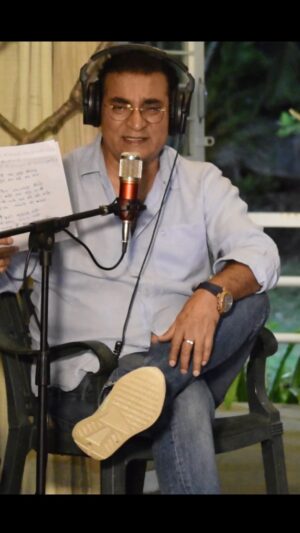 Abhijeet Bhattacharya Instagram - Jab ghunghruon si bajti hain boondein ...#rimjhimgiresawan 

#abhijeetunplugged 
#abhijeetsongs 
#BollywoodClassics 
#bollywoodmusic 
#BollywoodMusicLovers 
#puranegaane 
#abhijeetfans 
#lamusica 
#AbhijeetBhattacharya 
#viralreelsシ