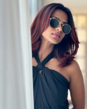 Abhirami Instagram - ഇതെന്റെ പുത്തൻ Rayban ഗ്ലാസ്സ്.

📷 @raziq.ibnu.rafeeq