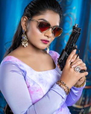 Abi Nakshathra Instagram - My powerful beautiful 😍 actress @abinakshatra 

AYALI WEB SERIES “QUEEN “ 👸 

Glossy skin makeup ✨✨✨

For bridal bookings 📞 9176048452

Mua @kanchans_carving 
Actress @abinakshatra 

#bridalmakeup #celebritymakeupartist #chennaimua #bridalbookingsopen2023to2024❤️ #shootday #actressabinakshatra #awardwinningmovieayali #kanchanamakeupartist