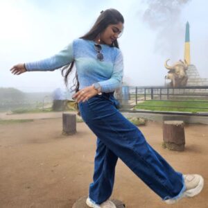 Abi Nakshathra Instagram - You are more powerful than you know; 
You are beautiful just as you are.....❤️😎😘

#trending #quotes #loveyourself #viral #viralpost #motivation #motivationalquotes #selflove