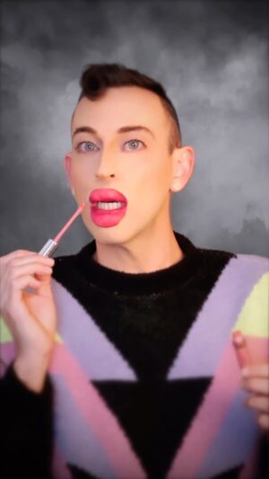 Acid Betty Instagram - ✨🫦Confirmed. I am @cynthialeefontaine CuCu twin with my new @rupaulsdragrace All Stars lips 👄✨
She agreed with her boyfriend that I am a close second to the real thing. 😳🥺😂🤣😇🤭🥰