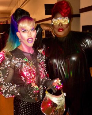 Acid Betty Instagram - Happy burfday to one of the great prizes I won at @rupaulsdragrace that changed my life @latriceroyale 🎂🎁 🍰  I hope you have cake and MAKE THEM EAT IT after your roundabout never ending blunt-scapades!!!!!💨 Love You💋