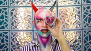 Acid Betty Instagram - Shameless FriGAY plug of the filigree paper lashes by @unicornskincosmetics 

💕“I Love Love!” Lashes 💘

And a happy happy friGAY to you all!

•
💕🦄 at Unicornskincosmetics.com
•
Biodegradable glitter, paper unicorn lashes, vegan, cruelty-free, all natural & plant-based