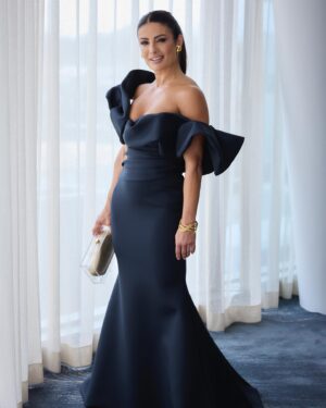 Ada Nicodemou Instagram - A moment for last nights dress 🤩 This year I wanted something effortless, elegant and classic & @mariamseddiq did just that ❤️

Wearing a custom-made @mariamseddiq gown 👗
✨ @cultgaia clutch
💎 @dior earrings
🖤 @ysl cuff
All from @stylevault_au
👠 @maisonvalentino heels
💄 HMU by @rosesaffioti
🌟 Styled by @donnygalella 📸 @jeremygreive

#TVWeekLogies