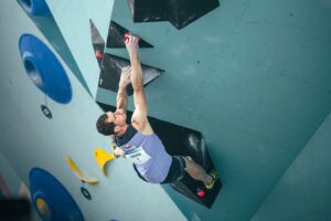 Adam Ondra Instagram - @olympics in Paris 🇲🇫
6th place. 
So many emotions in my head still going on. It had been MASSIVE 🤯 What an event and what a success for our sport. I poured my heart into the preparation, I don’t think I have ever been so focused in my life like in the last months before this event ✊ I don’t think I have ever been better prepared than this time. And I delivered a performance I can be happy about. It is bittersweet since it was not enough for that medal that I was dreaming about and that I wanted really badly ☝️ 

I would love to congratulate all the participants at the olympics, in both disciplines and both sexes. It is a BIG thing just to make it to the Olympics. Every sport event creates just one winner, and just three medalists and many “losers” which is merciless nature of sport. I feel like the Olympic Games are even tougher as the competition itself feels so important to every single participant, and that “loss” has an even more bitter taste than any other competition. In our sport, where many of my generation did not really have a chance to compete at the Olympics during our late teens or early 20s, it feels even more bitter ☺️

Obviously, it is also time to 👏 congratulate the winners (@toby_climbing, @janja_garnbret, @ola_miroslaw, and @veddriq) and medalists @anraku_sorato, @jakob.schubert, @brookeraboutou, @jessy_pilz, @peng_wu, @samuelwatson__, @denglijuan512 and @aleksandra_kalucka 💪

I would like to say THANK YOU to everyone who has helped me, who cheered for me, who sent me positive vibes ✌️ It feels awesome. And everyone who sent me nice messages or comments before or after the event. There are many people I would to thank more specifically, but I would like to do it in the following post. For now, the first one is my family: my wife, @ivaondra and our son, Hugo ❤️ I would never set off on this path without you and your support, If you did not stand by me. And my parents, who introduced me to this sport and were there at the spot to cheer for me ☝️ 

For now, let’s have some rest and touch some non-plastic holds for a while 👊

📸 Photos by @pet.phot 

#Olympics #Paris2024 #climbing
@horosvaz @olympijskytym @olympcsvm @paris2024 @ifsclimbing