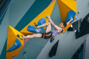 Adam Ondra Instagram - @olympics in Paris 🇲🇫
6th place. 
So many emotions in my head still going on. It had been MASSIVE 🤯 What an event and what a success for our sport. I poured my heart into the preparation, I don’t think I have ever been so focused in my life like in the last months before this event ✊ I don’t think I have ever been better prepared than this time. And I delivered a performance I can be happy about. It is bittersweet since it was not enough for that medal that I was dreaming about and that I wanted really badly ☝️ 

I would love to congratulate all the participants at the olympics, in both disciplines and both sexes. It is a BIG thing just to make it to the Olympics. Every sport event creates just one winner, and just three medalists and many “losers” which is merciless nature of sport. I feel like the Olympic Games are even tougher as the competition itself feels so important to every single participant, and that “loss” has an even more bitter taste than any other competition. In our sport, where many of my generation did not really have a chance to compete at the Olympics during our late teens or early 20s, it feels even more bitter ☺️

Obviously, it is also time to 👏 congratulate the winners (@toby_climbing, @janja_garnbret, @ola_miroslaw, and @veddriq) and medalists @anraku_sorato, @jakob.schubert, @brookeraboutou, @jessy_pilz, @peng_wu, @samuelwatson__, @denglijuan512 and @aleksandra_kalucka 💪

I would like to say THANK YOU to everyone who has helped me, who cheered for me, who sent me positive vibes ✌️ It feels awesome. And everyone who sent me nice messages or comments before or after the event. There are many people I would to thank more specifically, but I would like to do it in the following post. For now, the first one is my family: my wife, @ivaondra and our son, Hugo ❤️ I would never set off on this path without you and your support, If you did not stand by me. And my parents, who introduced me to this sport and were there at the spot to cheer for me ☝️ 

For now, let’s have some rest and touch some non-plastic holds for a while 👊

📸 Photos by @pet.phot 

#Olympics #Paris2024 #climbing
@horosvaz @olympijskytym @olympcsvm @paris2024 @ifsclimbing