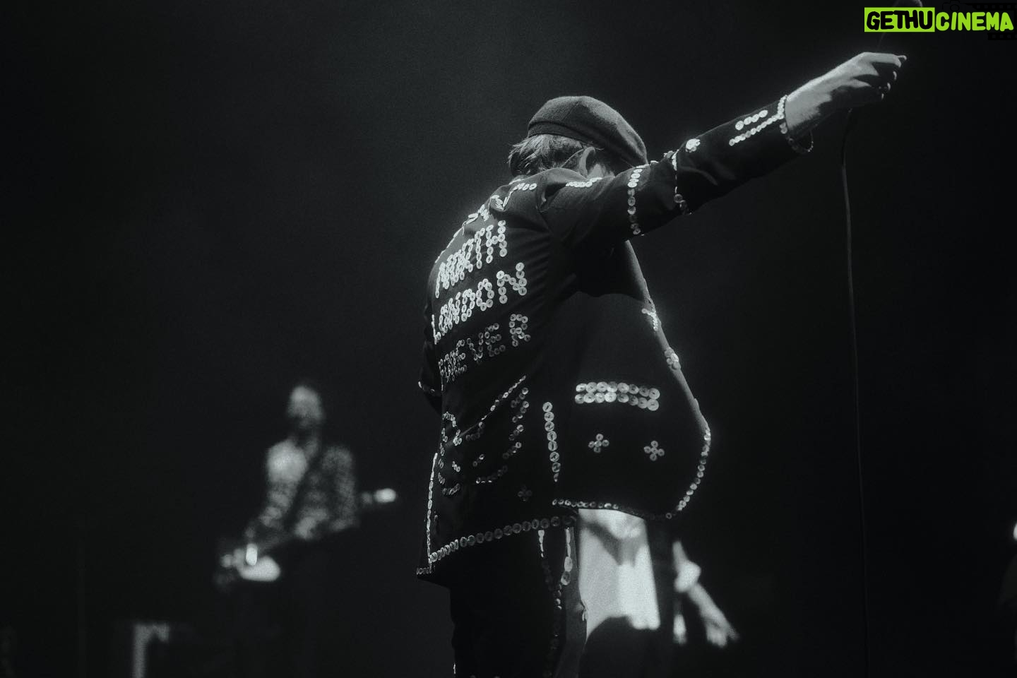 Adam Prendergast - 0.9K Likes - Hammersmith Apollo 07.11.23 🖤 @louisdunford ilysm