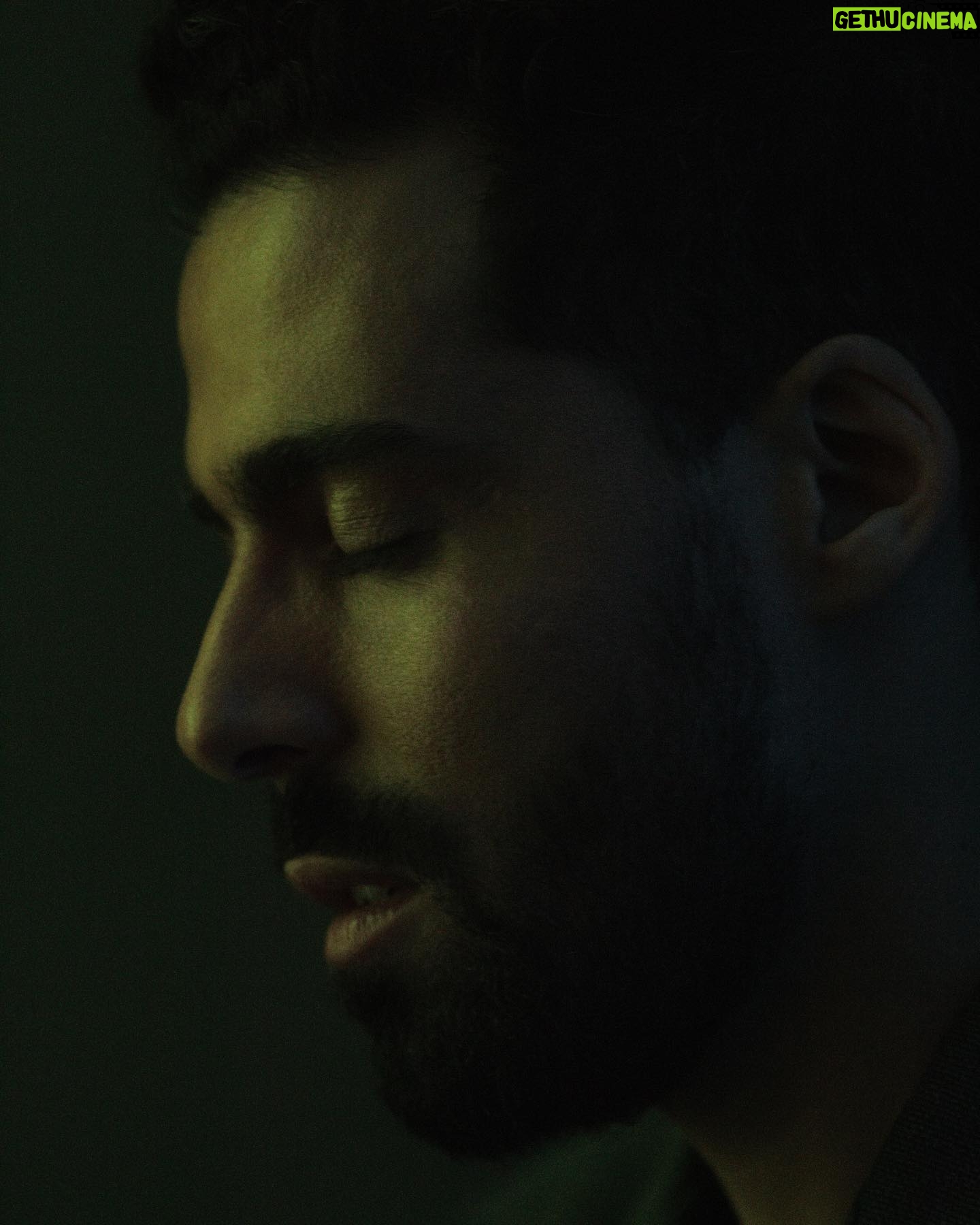 Adib Alkhalidey - 1.9K Likes - Merci à toutes et tous pour tout l’amour que vous m’envoyez. Pour ceux et celles qui veulent découvrir mon projet musical, abonnez-vous à ma page @abelkyd !
📸: @neckikesraoui