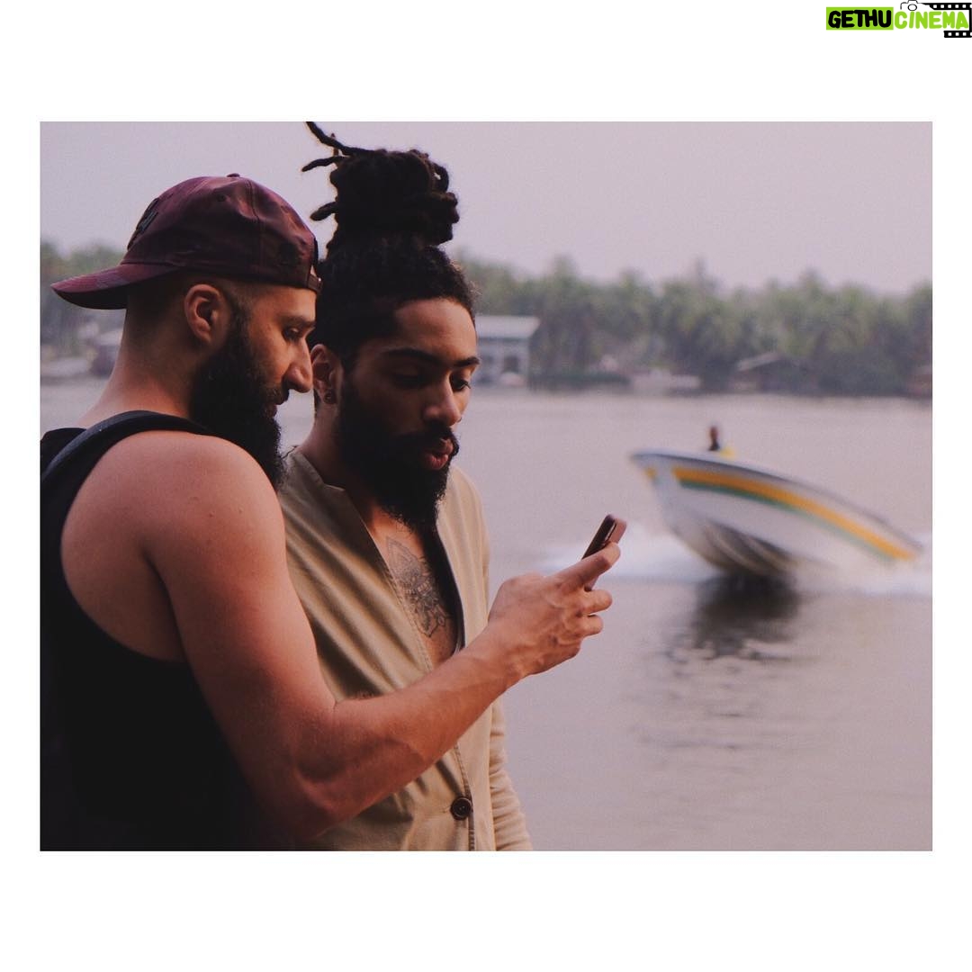 Adib Alkhalidey - 1.5K Likes - Hermanos ā¤ļø