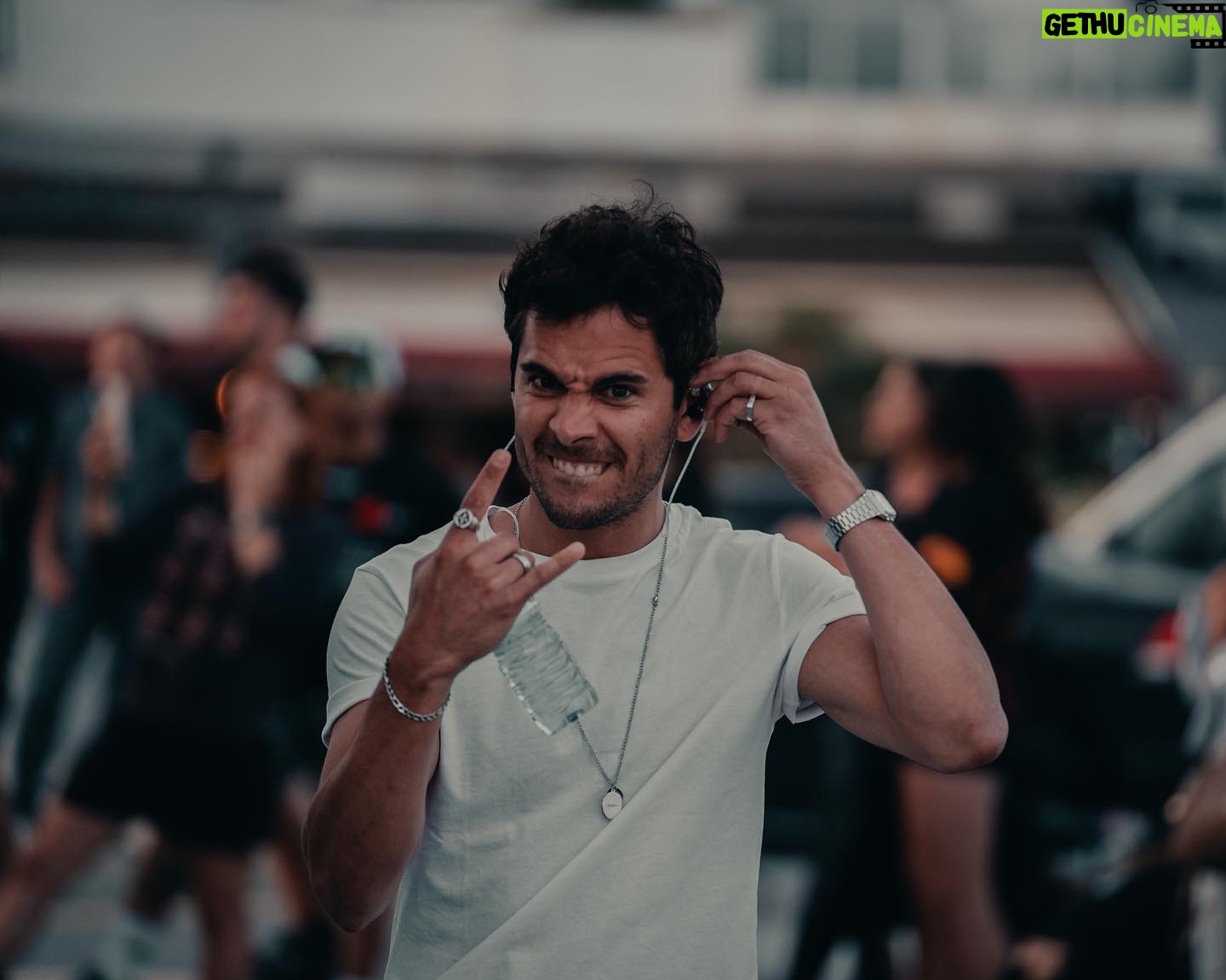 Adrián Expósito - 3 Likes - LO QUE NO PUDE BESARTE live 🤟🏼