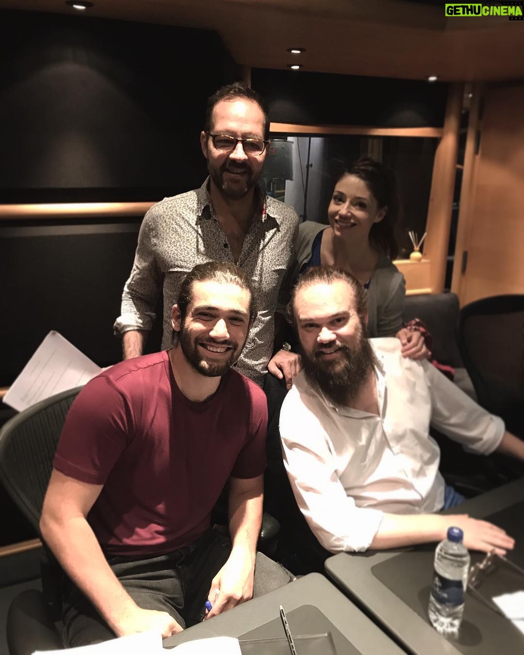 Adrián Salzedo - 2K Likes - Acabo de vivir una de las mayores y más emocionantes experiencias de mi vida. La oportunidad de cantar junto a la @londonsymphonyorchestra en #airstudios las canciones de @elmedicomusical rodeado de bellísimas personas. @mrs_sofiaescobar @josean_moreno @alaindamas entre otros..( ellos son los guapos y guapa dela foto)😁 reflexión: hay ciertos momentos con los que no nos atrevemos a soñar, momentos que pensamos que es algo tan inalcanzable que no vale la pena enforzarse en desearlo. Nunca imaginé por un solo instante que este sueño jamas soñado se hiciese realidad con tanta fuerza. Puedo sentir que algo en mi interior ha cambiado y me ha dado un valor y una fuerza totalmente nueva y desconocida..Solo me queda decir la palabra más bonita y sencilla. Gracias.