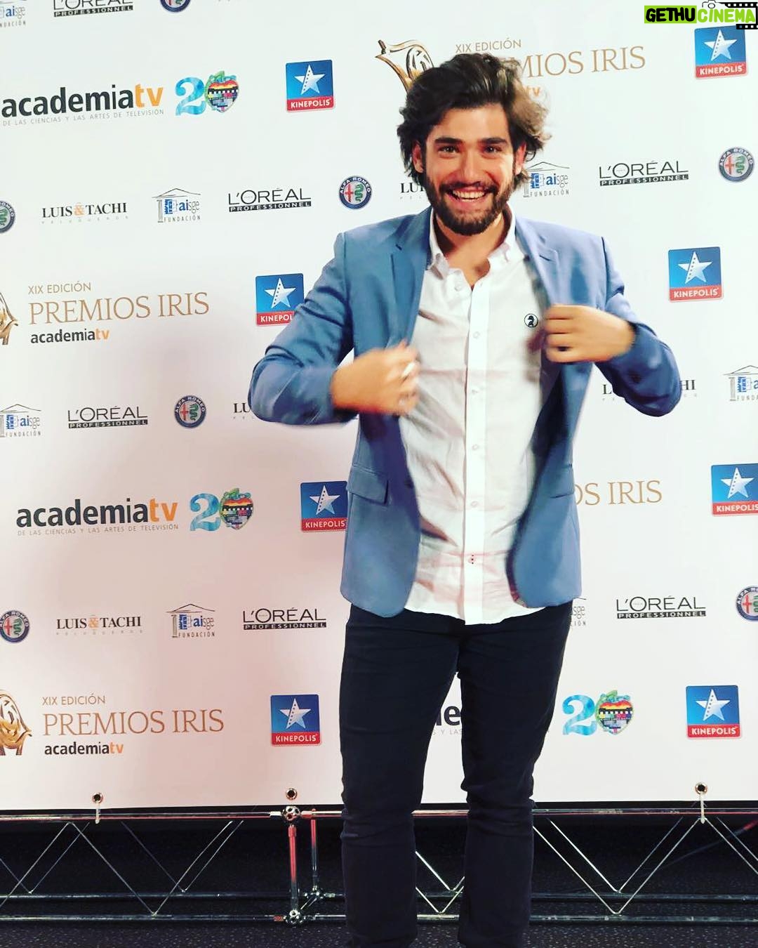 Adrián Salzedo - 1.8K Likes - #premiosiris #premiosiris2017 in love with @olliver_abbott thanks:):) @kyboe @jcamafortcaba @bryantparkcomunicacion @angelostarizsagasta