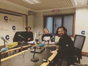Adrián Salzedo Instagram - Esta mañana en @cope_es  junto a Cristina y @josean_moreno para promocionar @elmedicomusical 💪💪💪 #elmedicomusical #adriansalzedo #elmédico #lacope #atopeconlacope #promocion #musical #