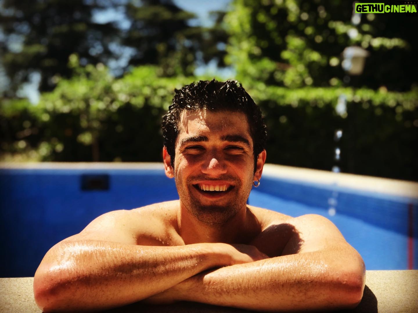 Adrián Salzedo - 1.7K Likes - Aquí ya huele a verano!
.
.
.
.
.
.
.
#summer #happy #warm #pool #poolparty #water #estotardalavidaenllenarse #tostado #conzeta #smile #silly