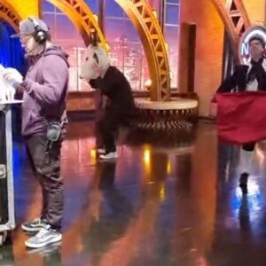Adriano Pereira Instagram - Hoje o MASSACRATION fará uma participação no pequeno programa @sbtthenoite, com Danilo Gentili. O programa começa às 00:30 🔥