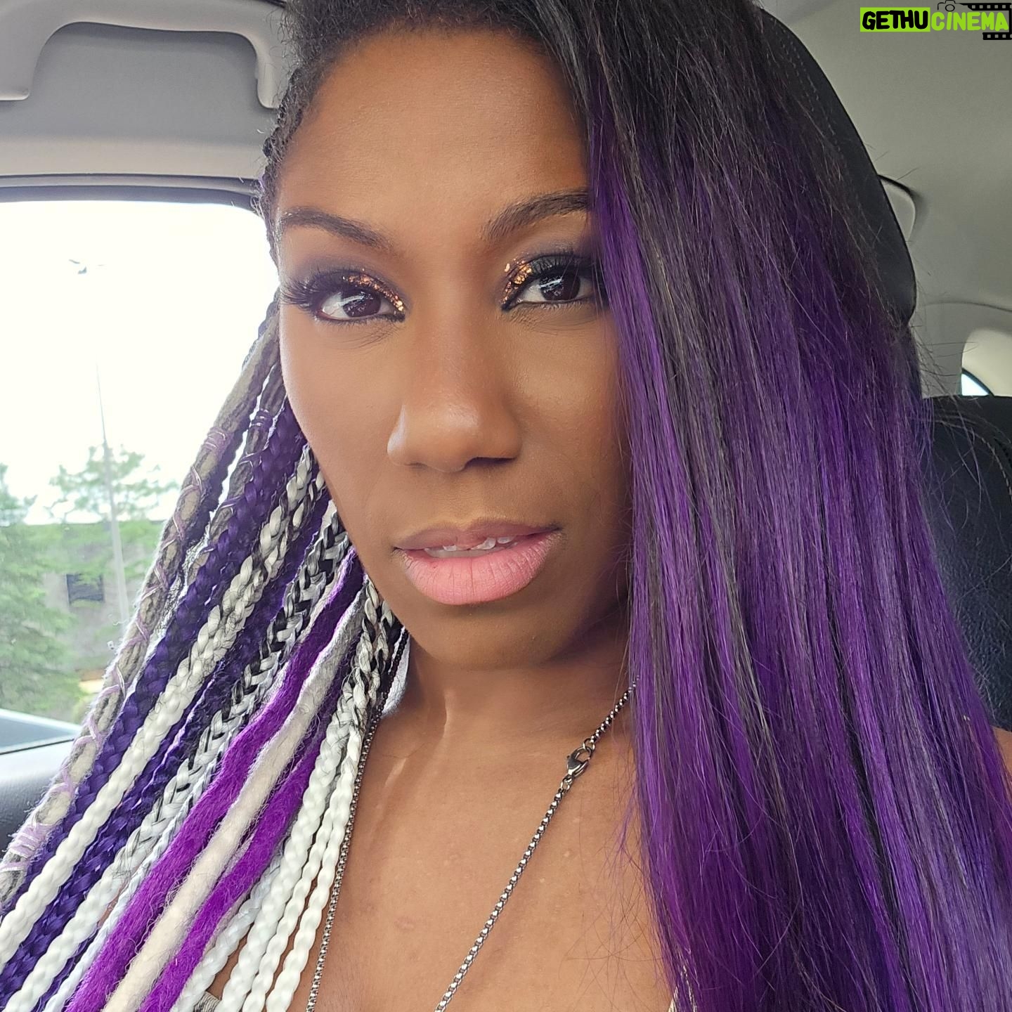 Adrienne Reese - 2.8K Likes - .@ringofhonor
fresh outta nashville and on the road for a media day for your #ForeverROHChamp #WatchROH