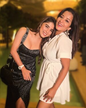 Adrija Addy Roy Instagram - All About Last Night ✨
Congratulations @roshaangarry for your new venture @tanish_entertainment_ 🤍💫

#LaunchParty #SomethingNew #photooftheday #newpost #AdrijaRoy #insta #instagood #instagram .